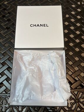 CHANEL White Box with Black Logo and Tissue